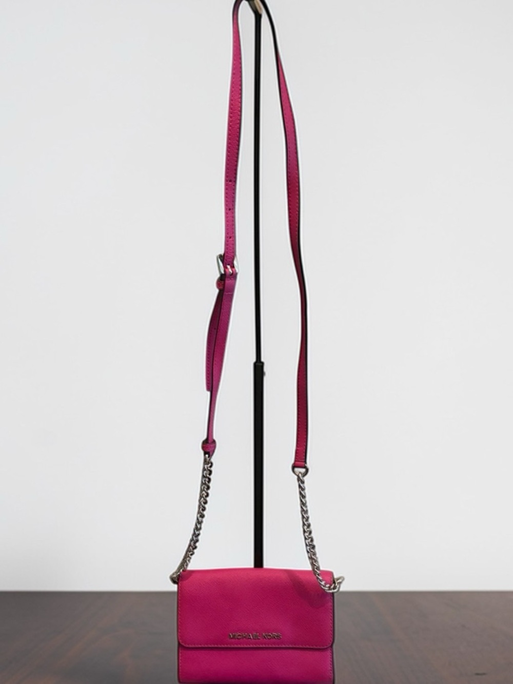 Michael Kors Jet Set Travel Large Phone Crossbody Bag Pink Saffiano Leather